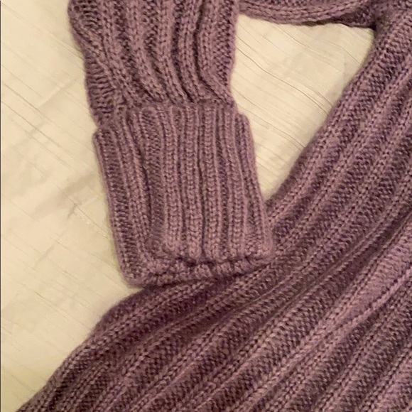 Sweater - Picture 3 of 3